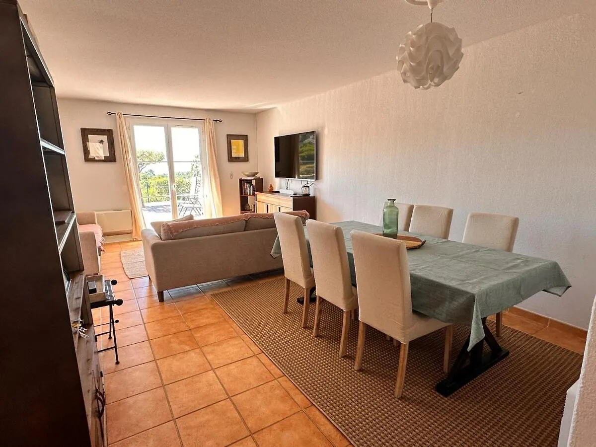 Holiday home Appt 87M2 - 3 Etoiles - Parking - Wifi - Clim - Piscine Villa Roquebrune-sur-Argens