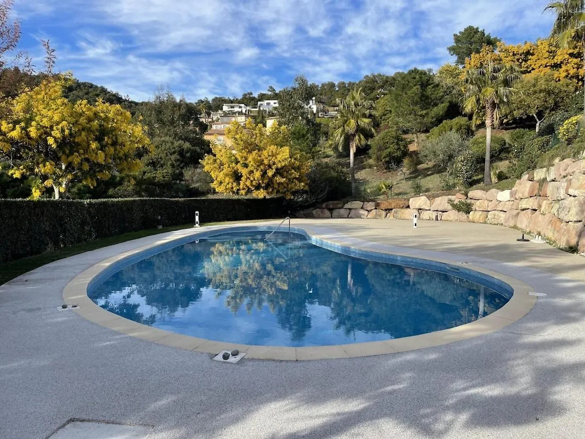Holiday home Appt 87M2 - 3 Etoiles - Parking - Wifi - Clim - Piscine Villa Roquebrune-sur-Argens France