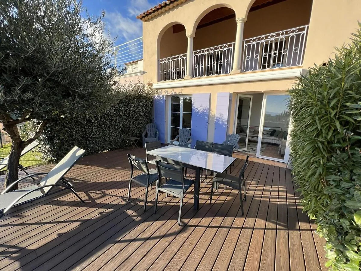 Holiday home Appt 87M2 - 3 Etoiles - Parking - Wifi - Clim - Piscine Villa Roquebrune-sur-Argens